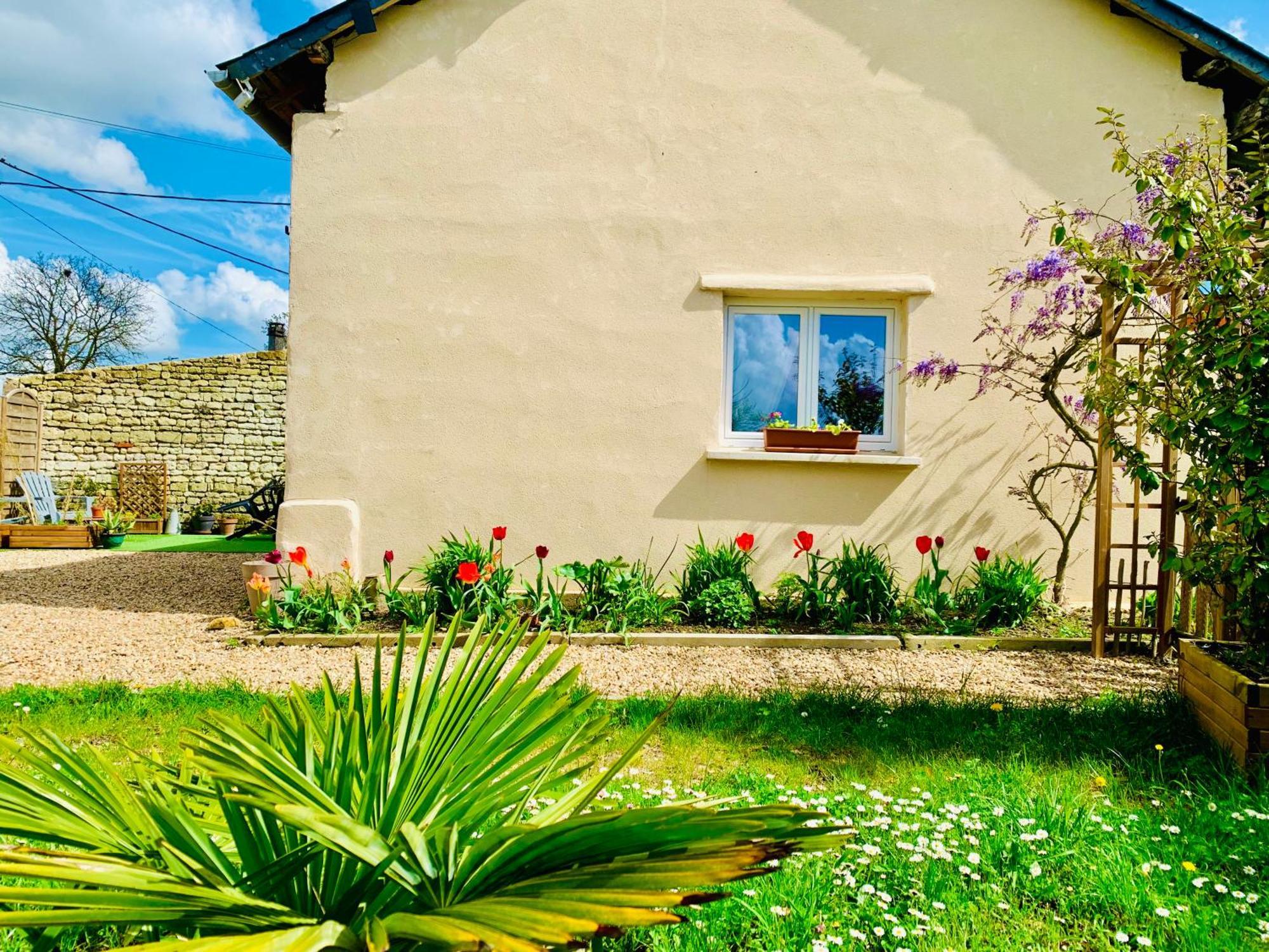 Gite Clair De Lune Monts-sur-Guesnes Exterior photo